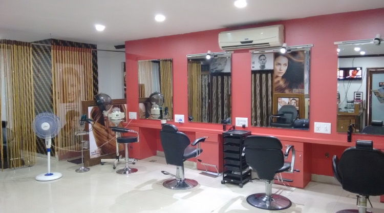 HAIR CASTLE Complete Family Salon.